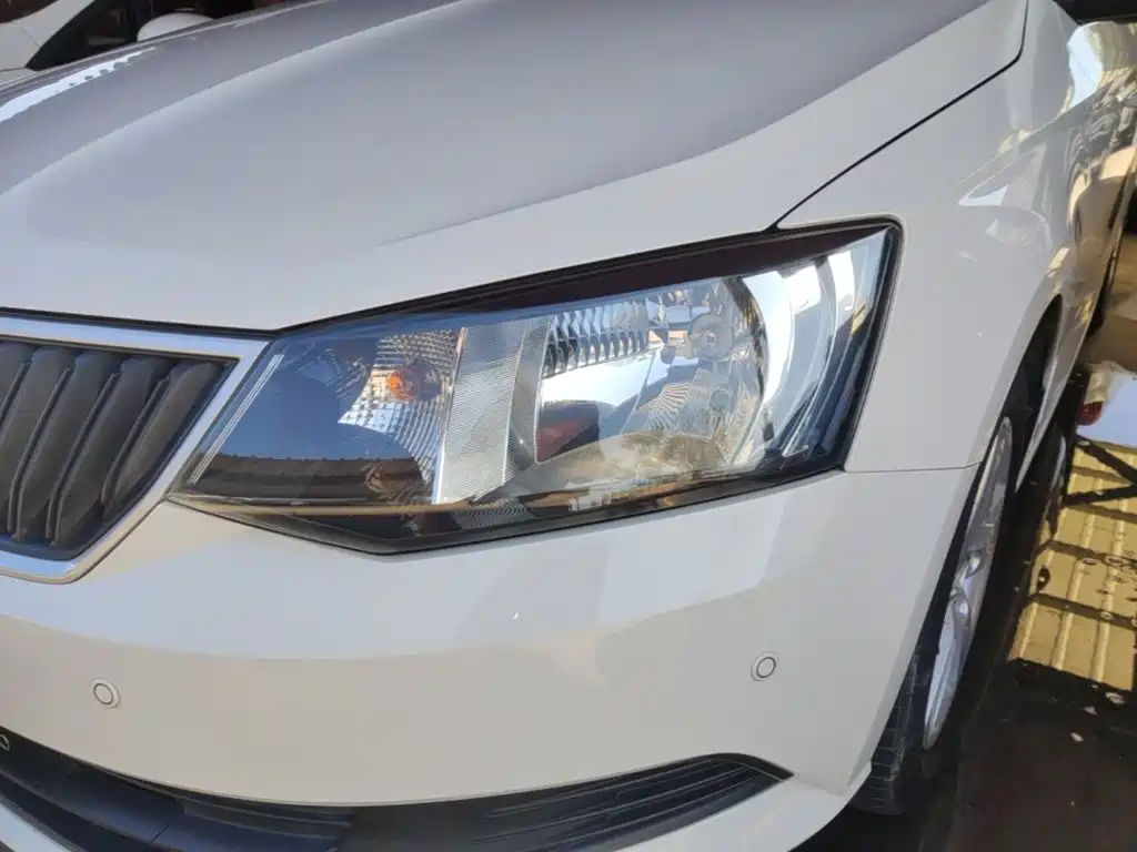 Skoda Fabia 2017 — фото 18