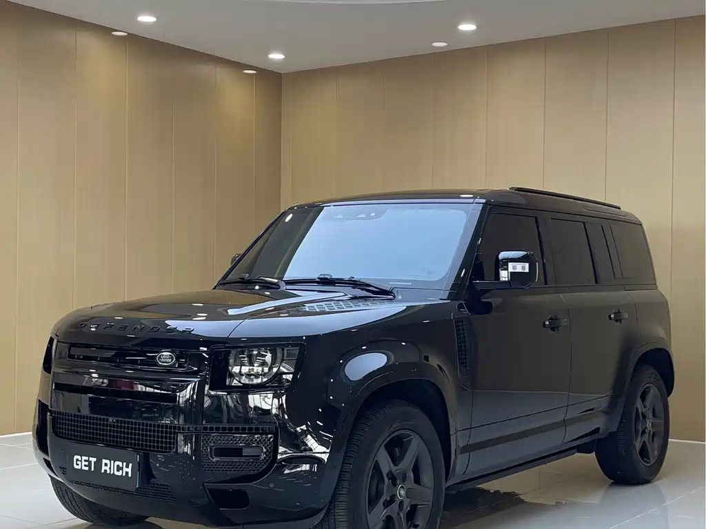 Land Rover Defender 2025