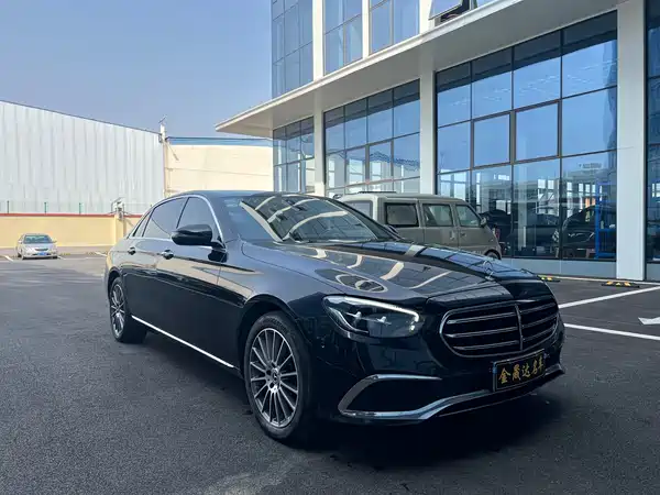 Mercedes-Benz E-Class 2021