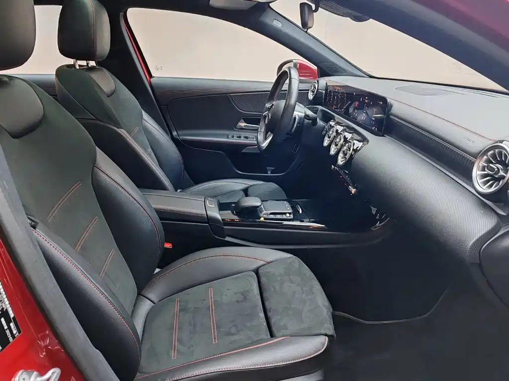 Mercedes-Benz A-Class 2023 — фото 9