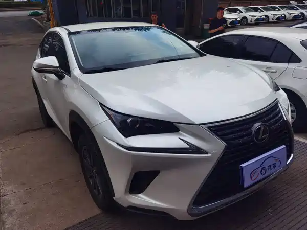 Lexus NX 2018