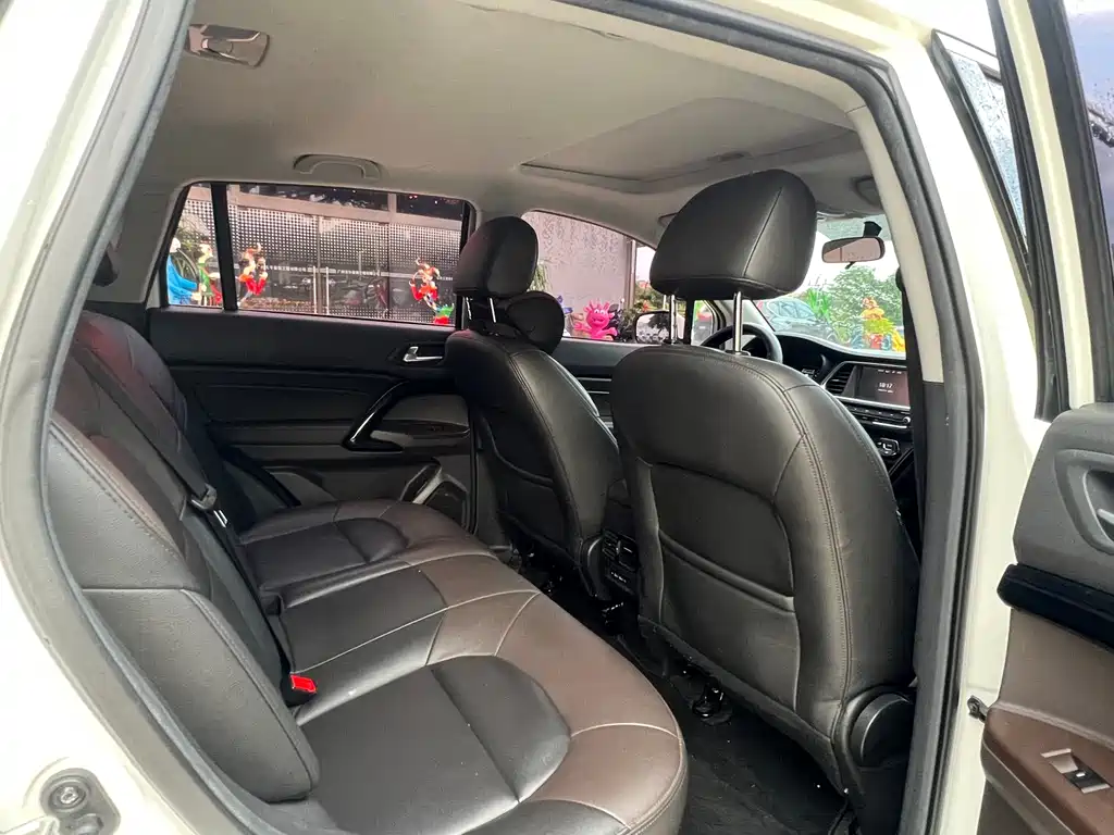 GAC Group Qizhi PHEV 2018 — фото 12