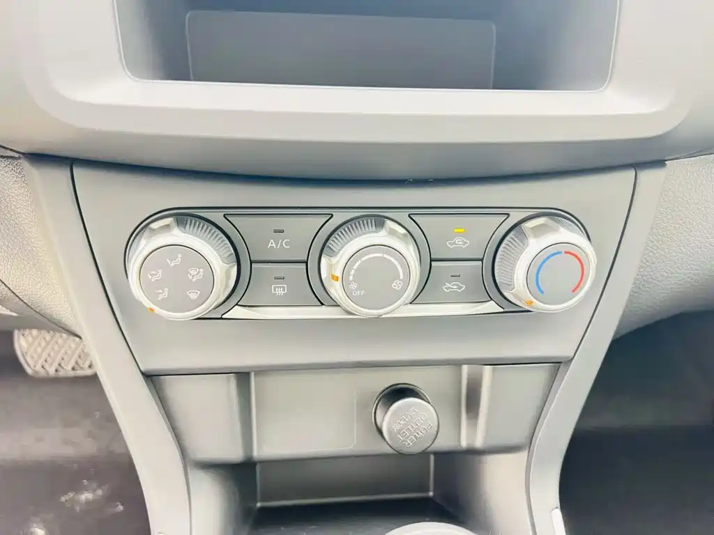 Nissan Sylphy 2024 — фото 14