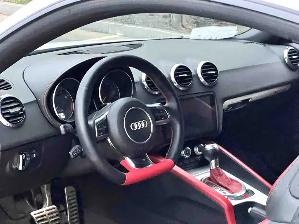 Audi TTS 2014 — фото 3