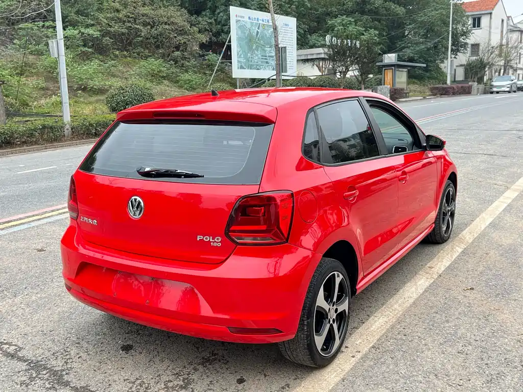Volkswagen Polo 2017 — фото 15