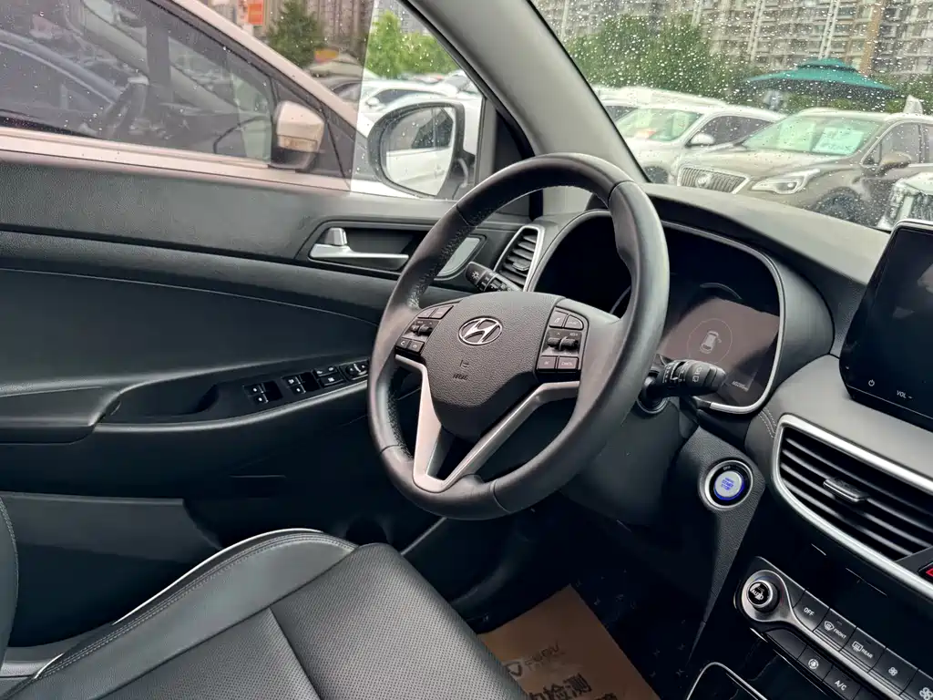 Hyundai Tucson 2019 — фото 13