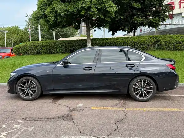 BMW 3 Series 2024