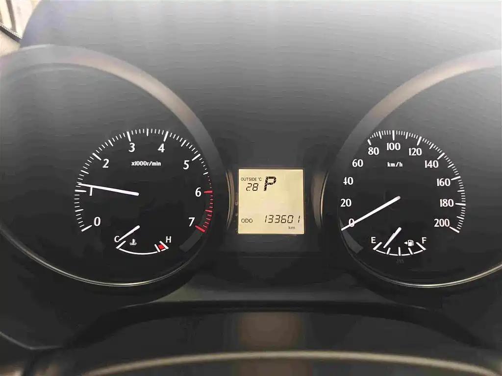 Toyota Prado 2017 — фото 13