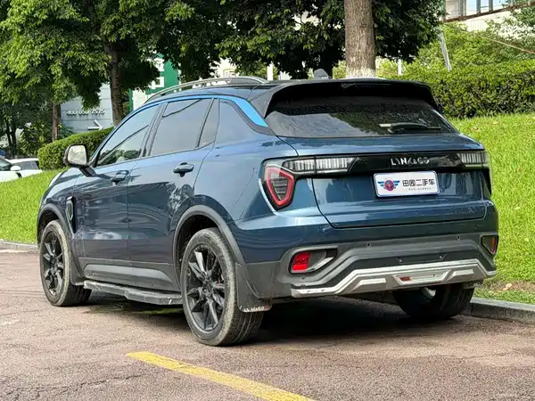 Lynk & Co 01 2018
