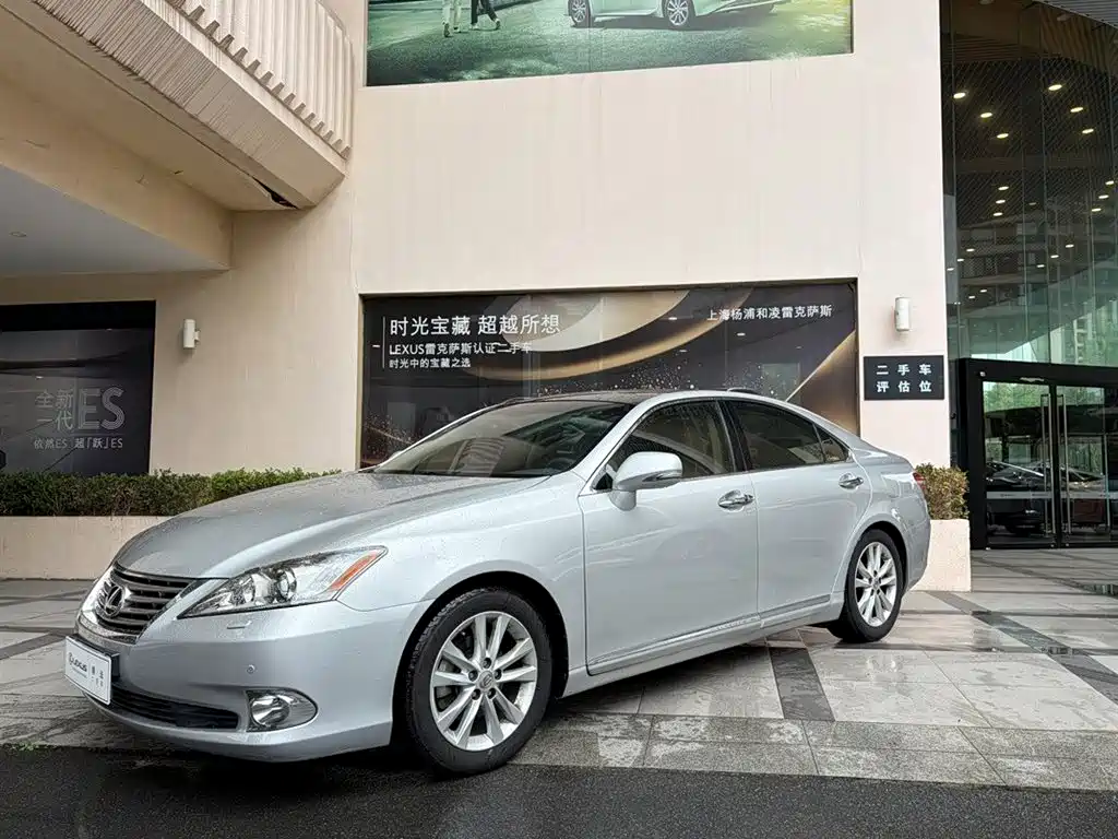 Lexus ES 2012