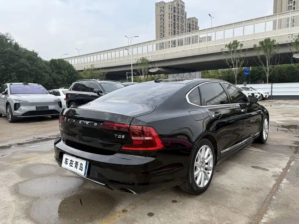 Volvo S90 2019 — фото 13