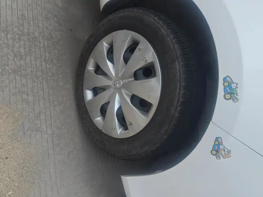Toyota Yaris L 2021