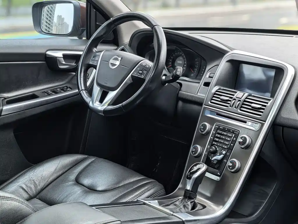 Volvo XC60 2015 — фото 10