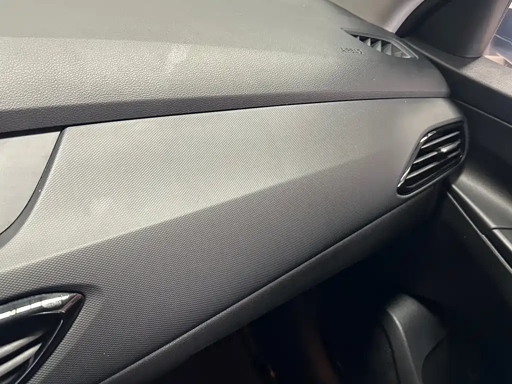 Hyundai Elantra 2019 — фото 19