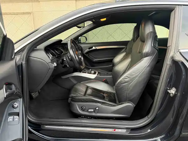 Audi S5 2012