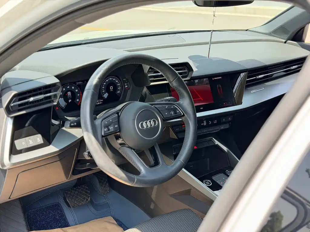 Audi A3 2022 — фото 7