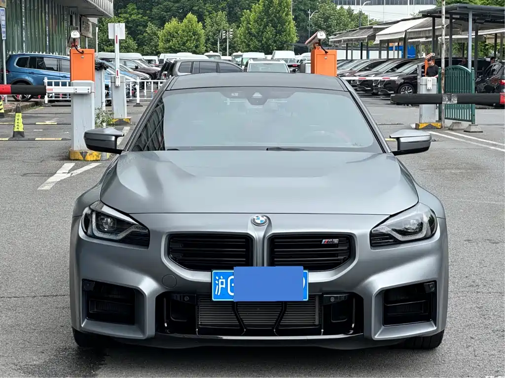 BMW M2 2025 — фото 2