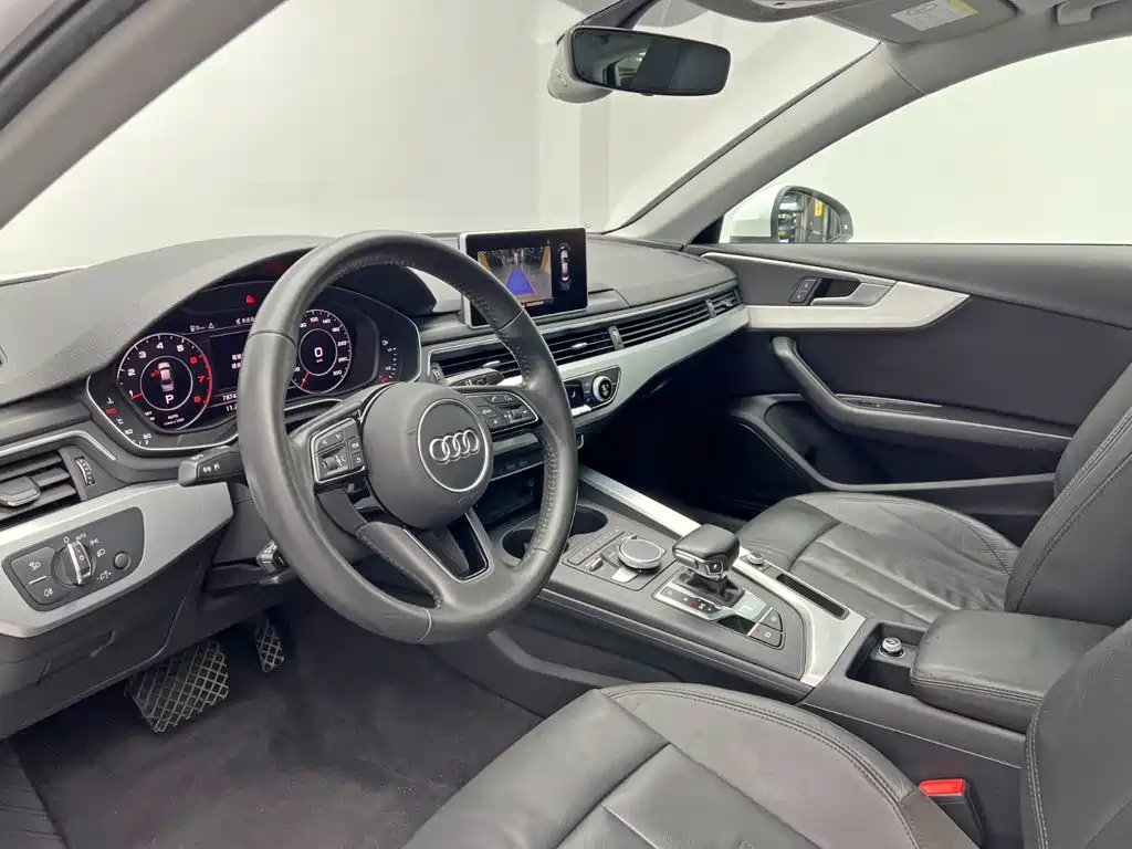 Audi A4L 2018 — фото 12