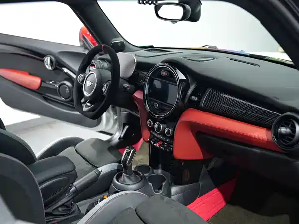 MINI JCW 2021