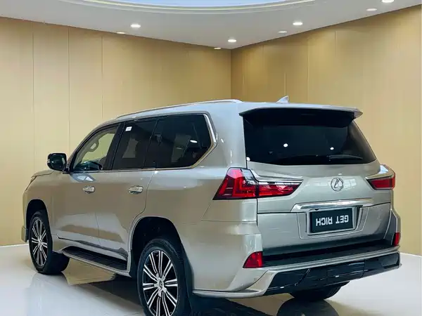 Lexus LX 2019