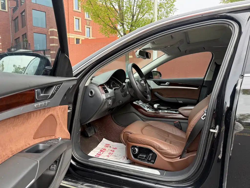 Audi A8 2014