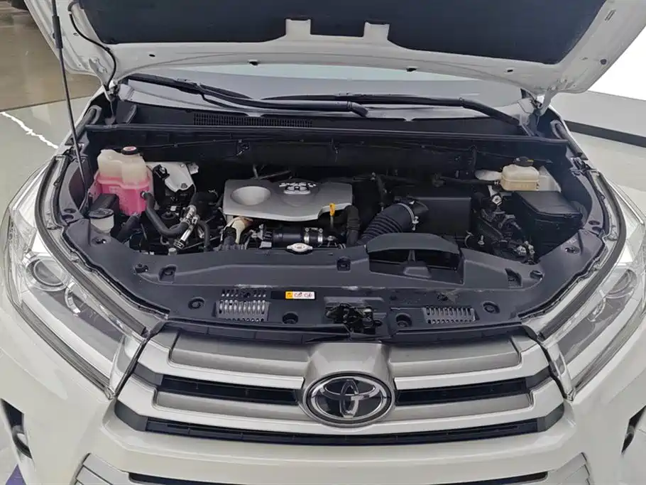 Toyota Highlander 2018 — фото 10