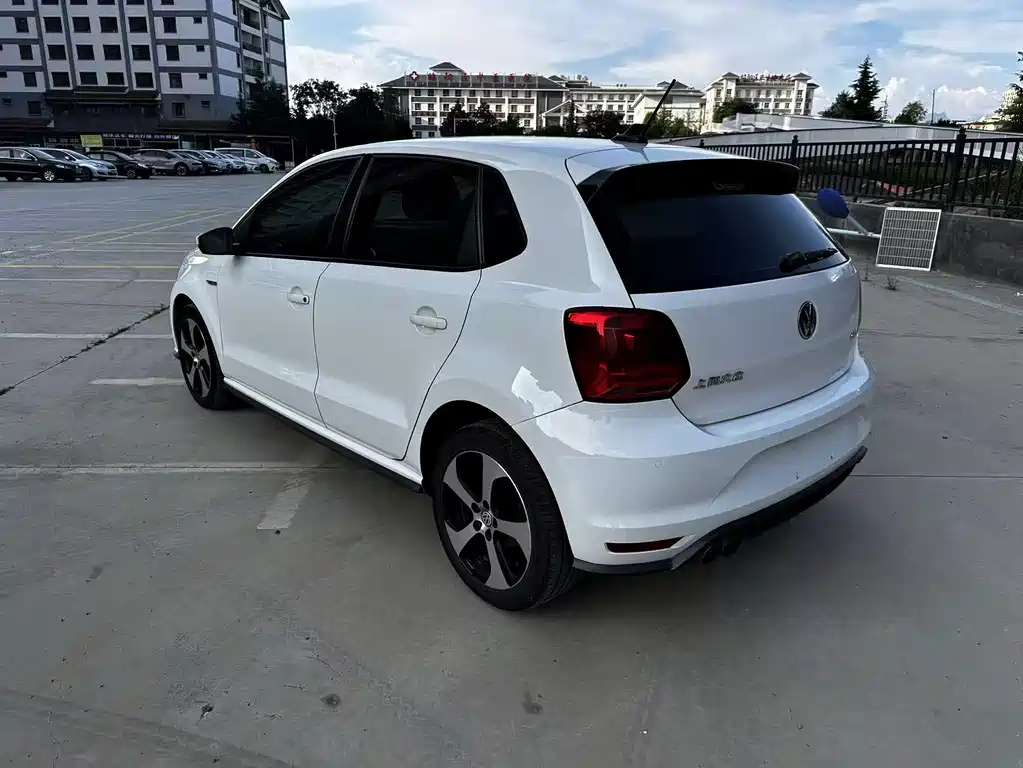 Volkswagen Polo 2016