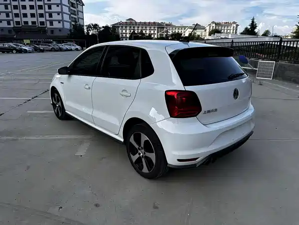 Volkswagen Polo 2016