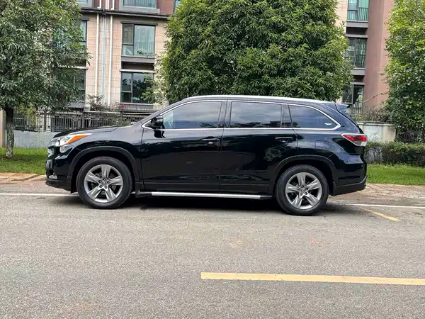 Toyota Highlander 2017