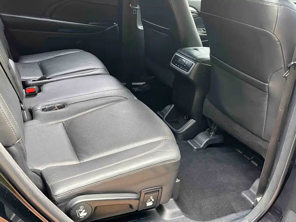 Toyota Highlander 2017 — фото 20