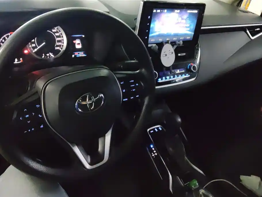 Toyota Corolla 2019 — фото 12