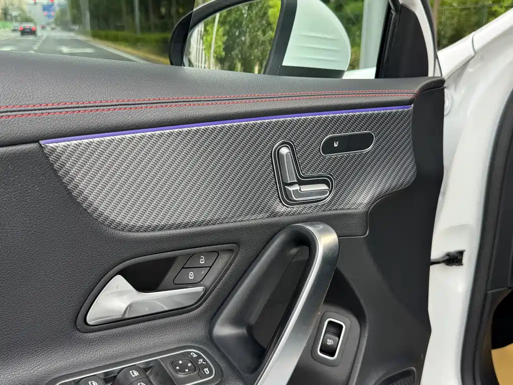 Mercedes-Benz A-Class 2023 — фото 12