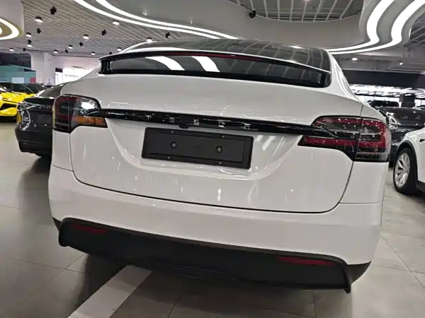 Tesla Model X 2023