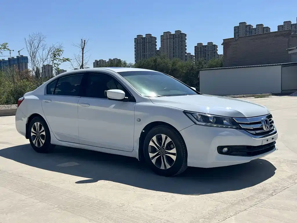Honda Accord 2014 — фото 3