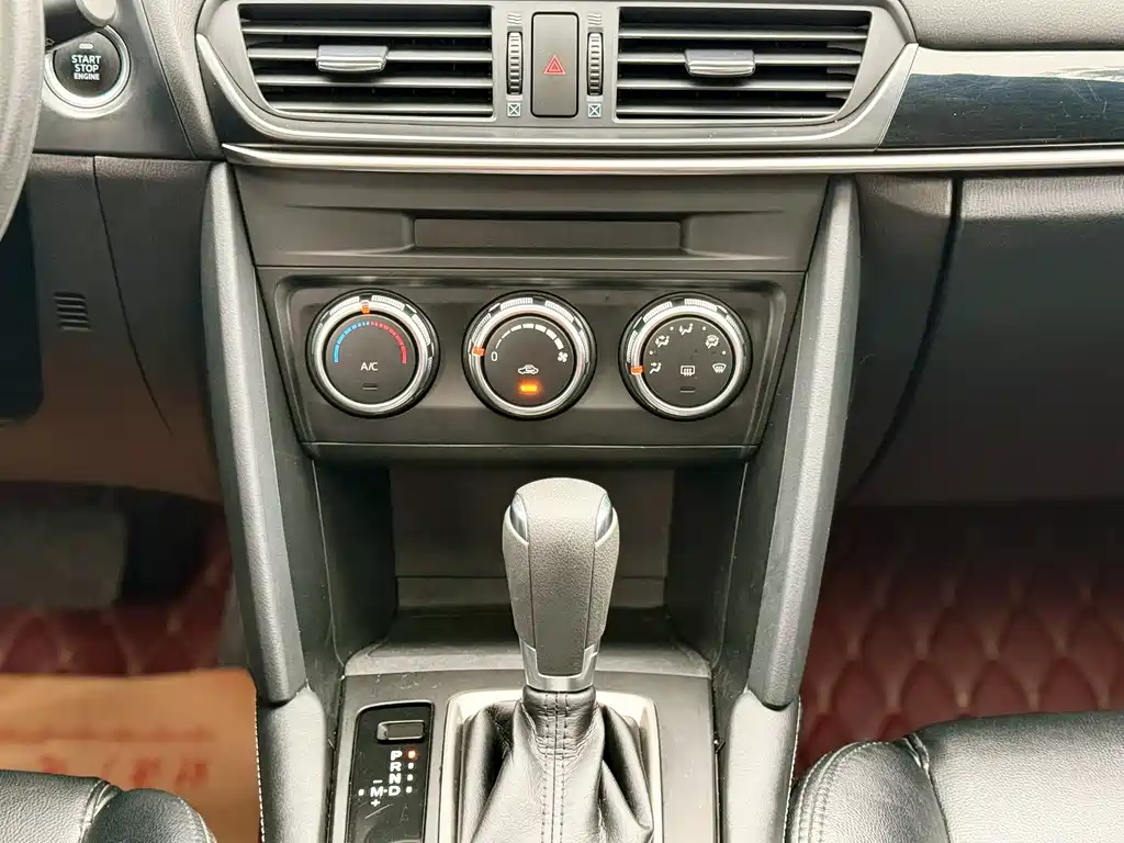 Mazda CX-4 2022 — фото 11