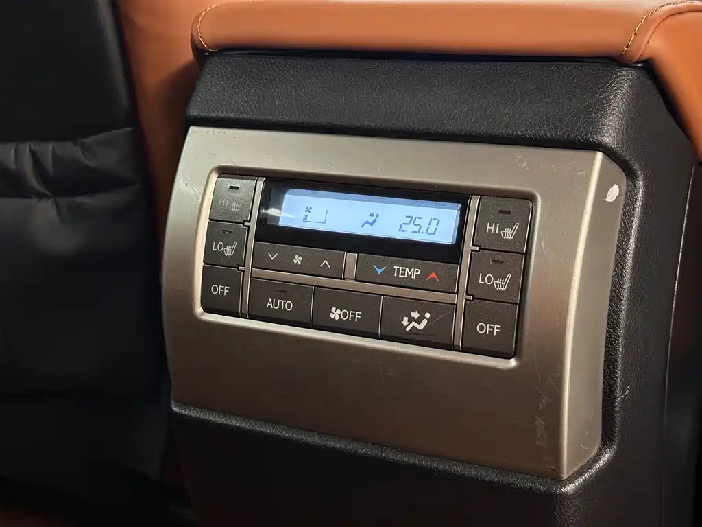 Lexus GX 2014 — фото 16