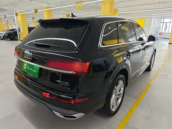 Audi Q7 2023