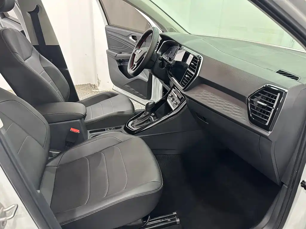 Jetta VS5 2022