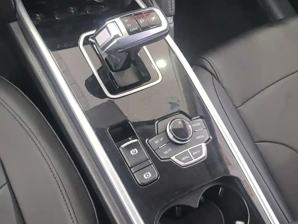 Haval H6 2017 — фото 14