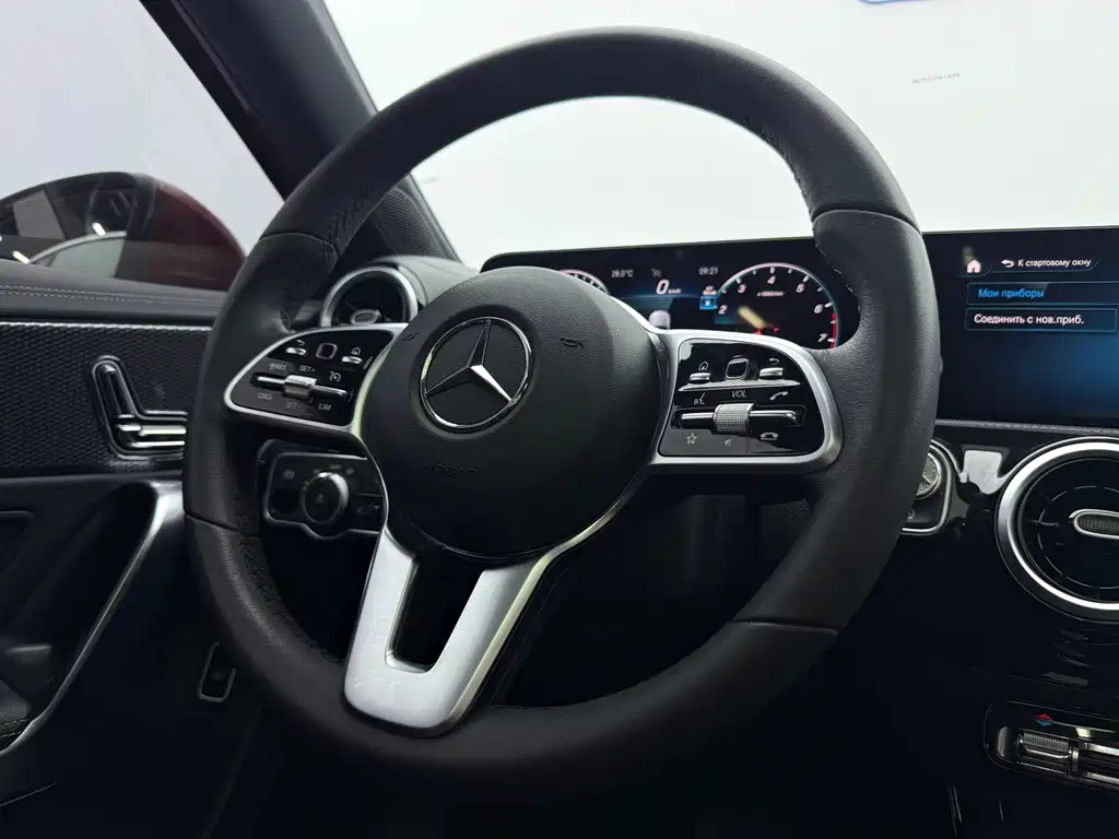Mercedes-Benz A-Class 2022 — фото 12