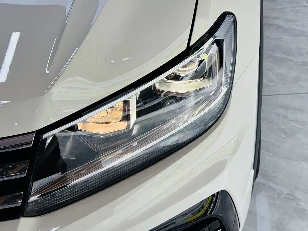 Volkswagen Tiguan L 2021