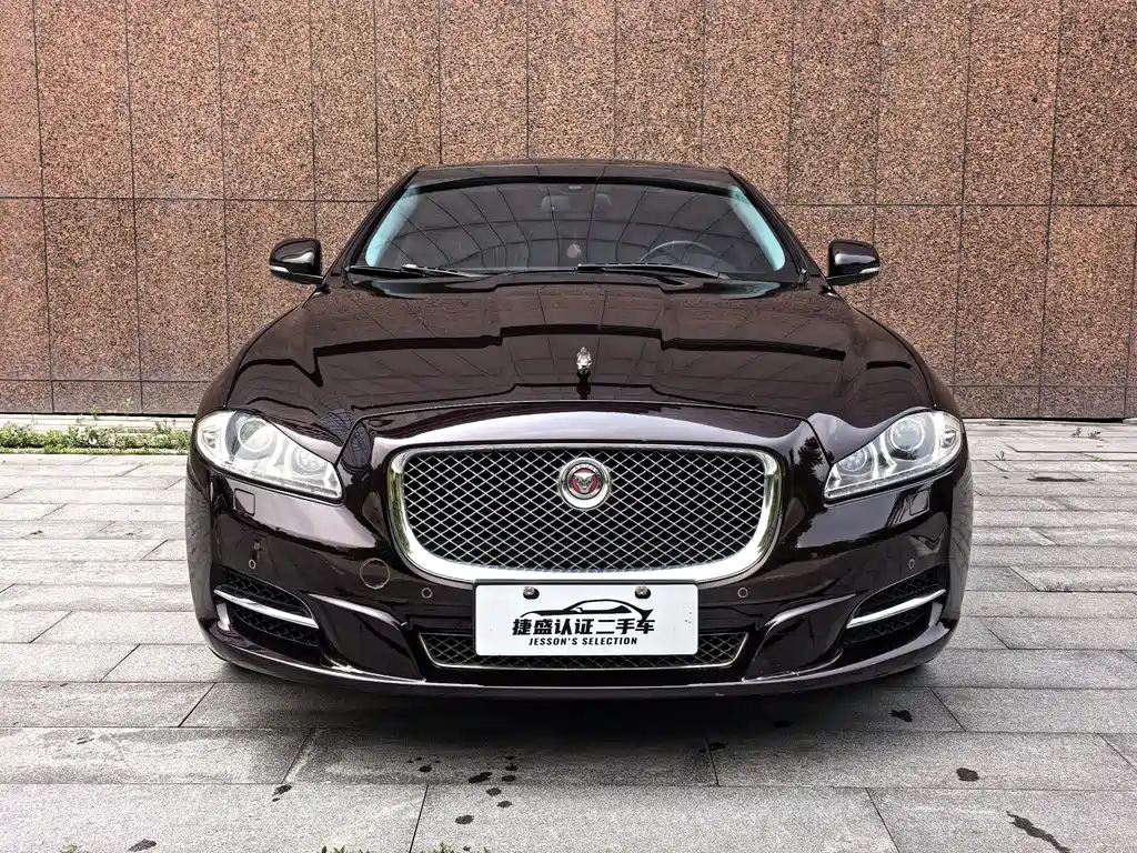 Jaguar XJ 2015 — фото 2