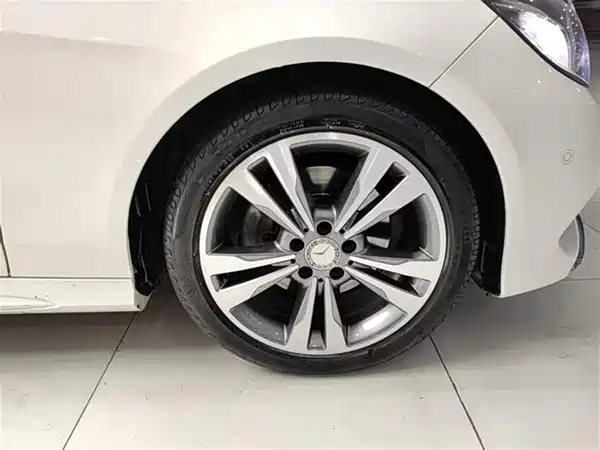 Mercedes-Benz E-Class 2016