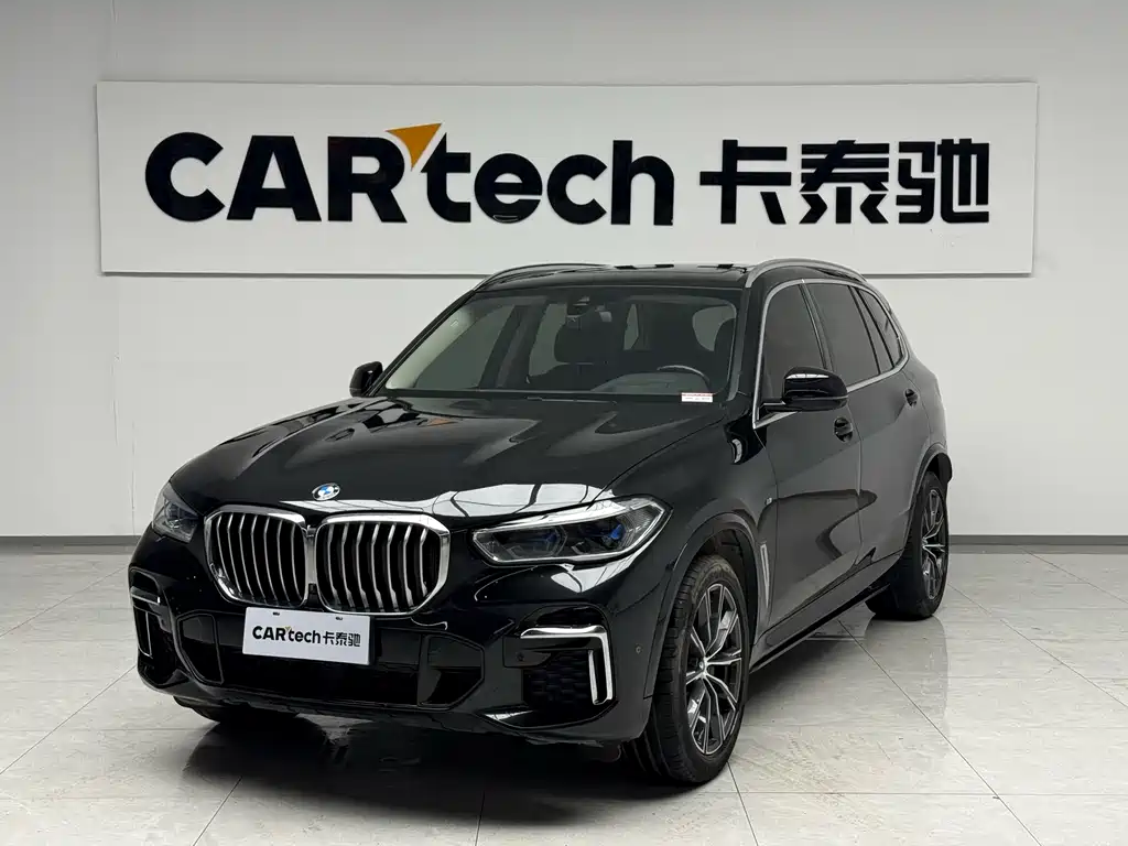 BMW X5 2022 — фото 1