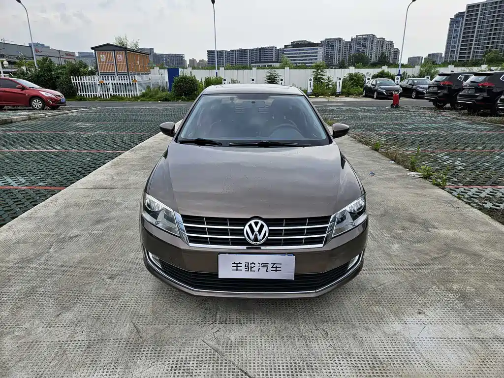 Volkswagen Gran Lavida 2014