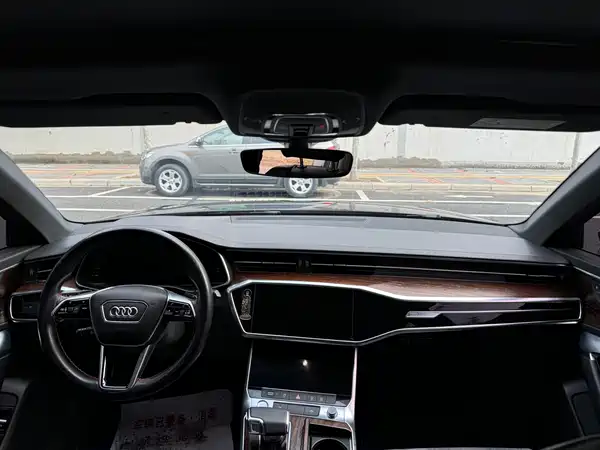 Audi A6L 2020