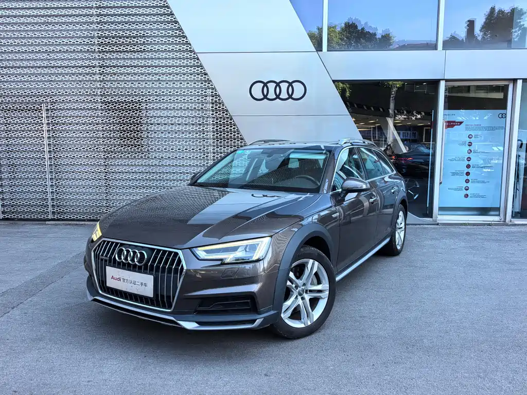 Audi A4 2017 — фото 1