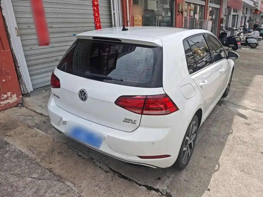 Volkswagen Golf 2020