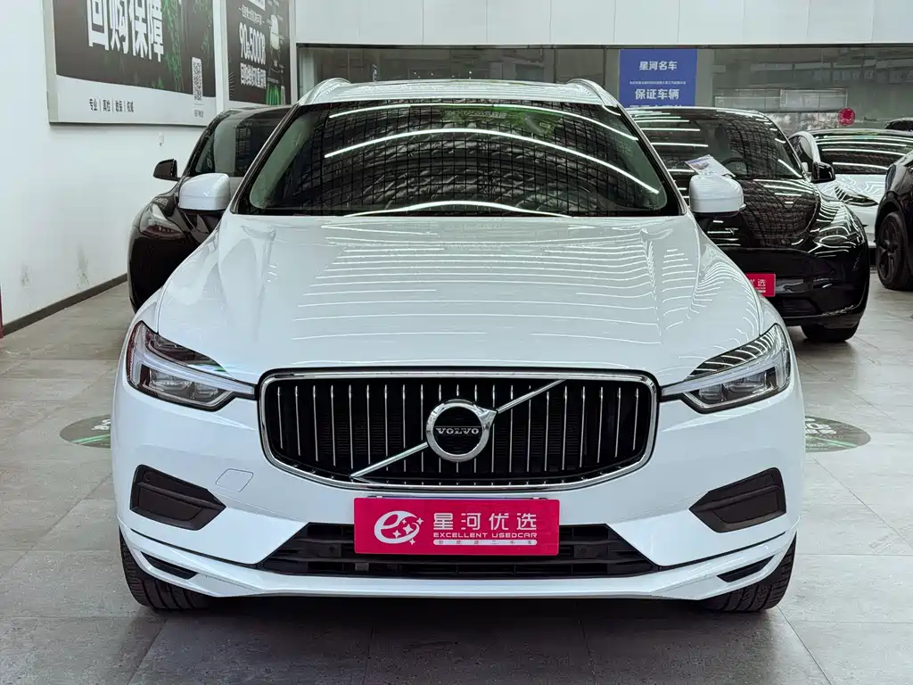 Volvo XC60 2019 — фото 2