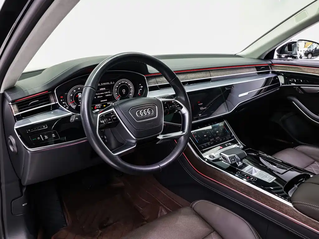 Audi A8 2024 — фото 17